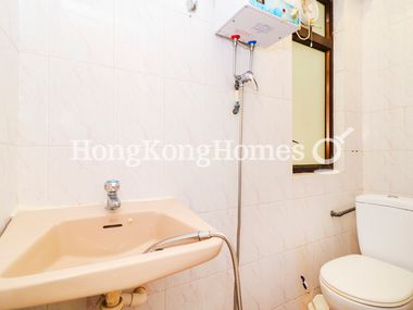 Maid's Bathroom