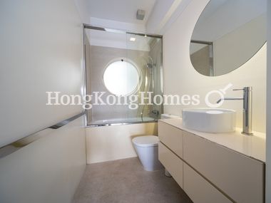 Second Ensuite Bathroom