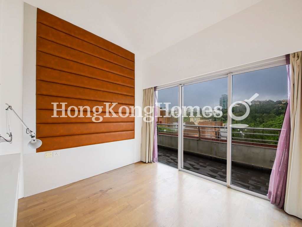 Second Bedroom and Balcony