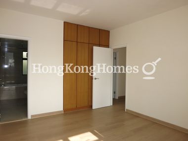 Built-in Wardrobe in Master Bedroom