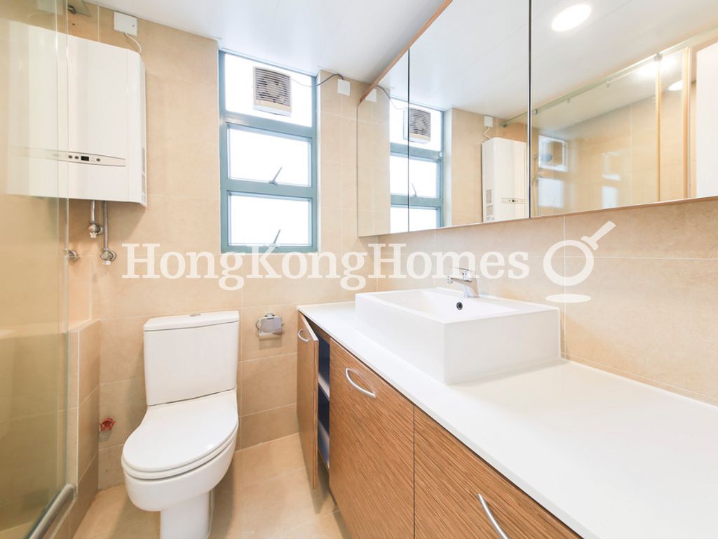 Second Ensuite Bathroom