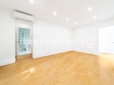 Second Ensuite Bedroom