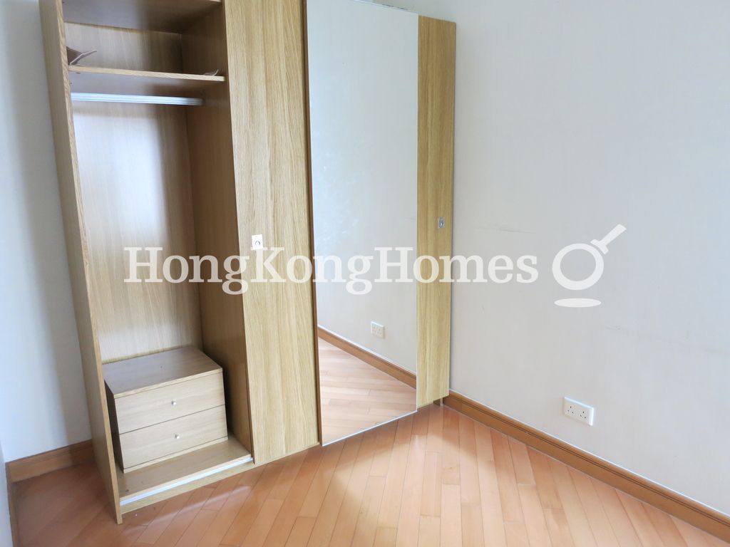 Wardrobe in Third Bedroom