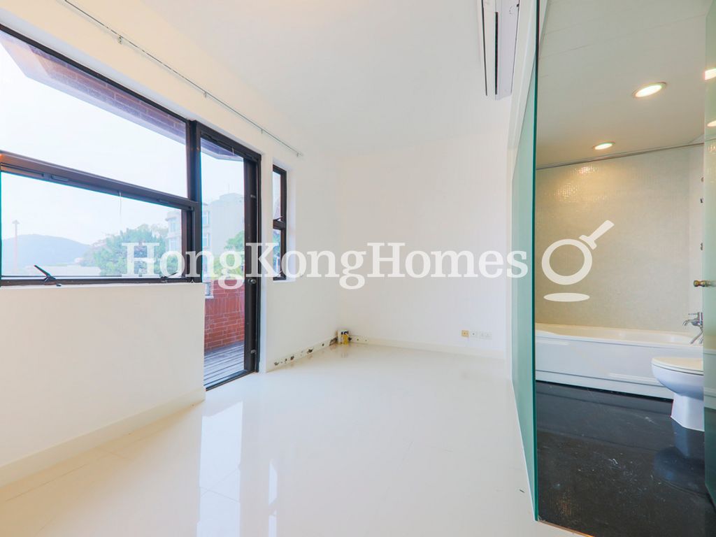 Second Ensuite Bedroom