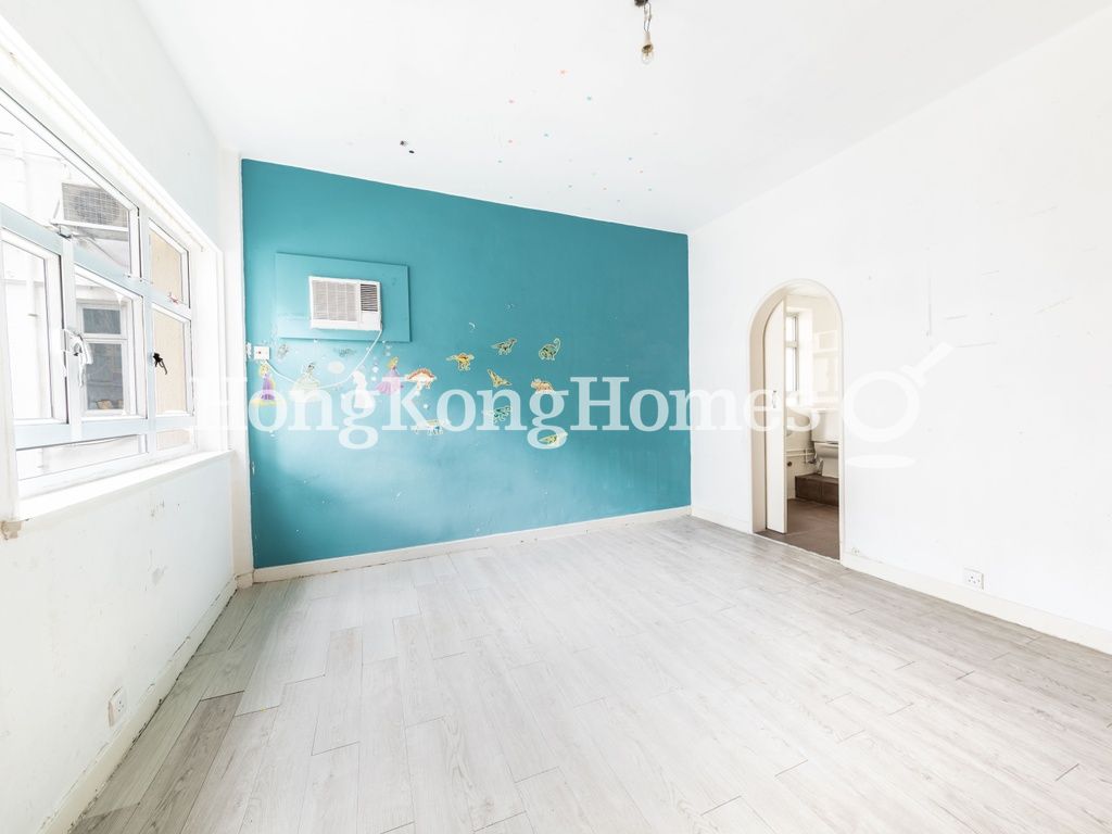 Second Ensuite Bedroom