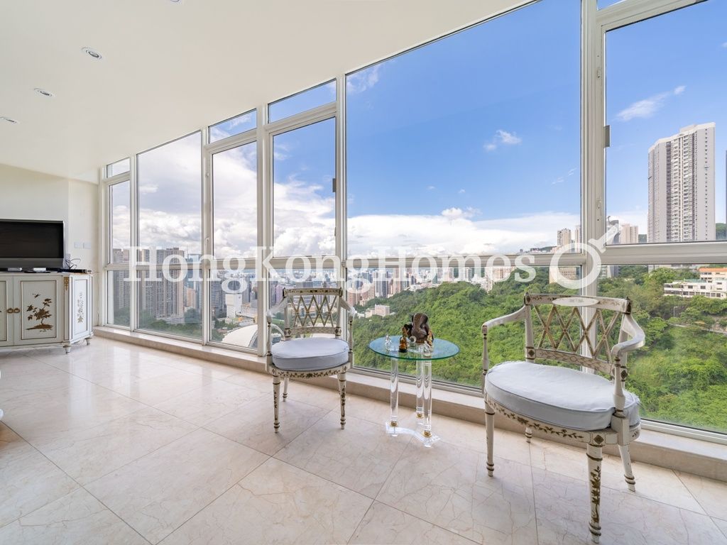 Living and Dining Room