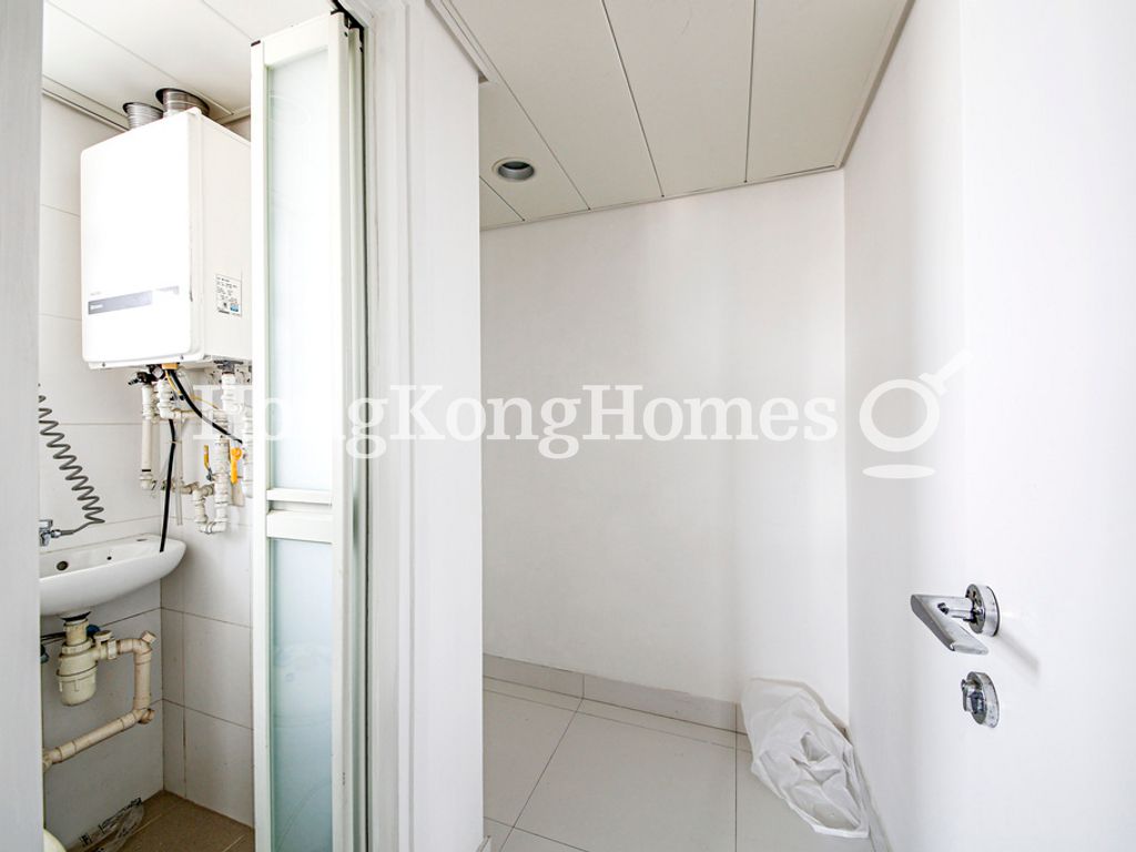 Maid's Room and Washroom