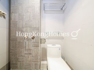 Master Powder Room