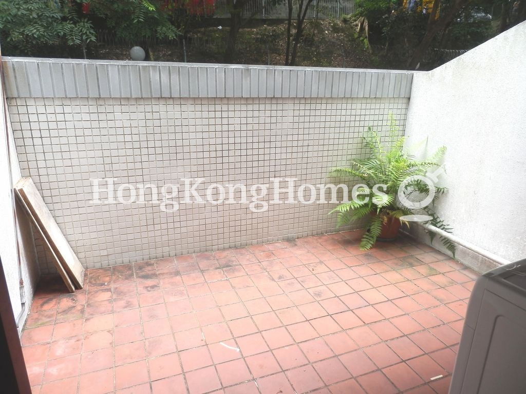 Backyard off Kitchen