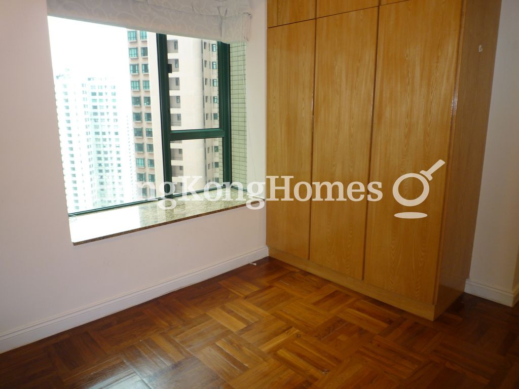 Built-in Wardrobe in Second Bedroom