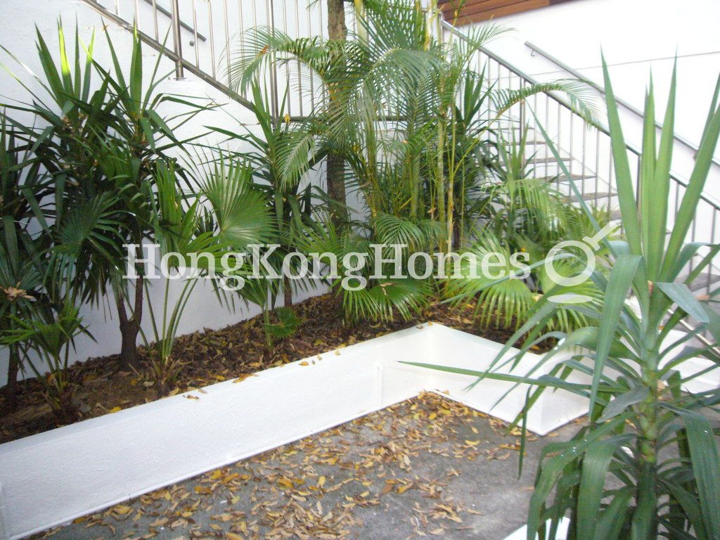 Private Front Garden