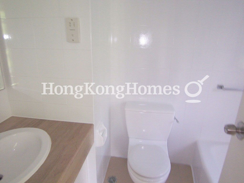 Second Ensuite Bathroom