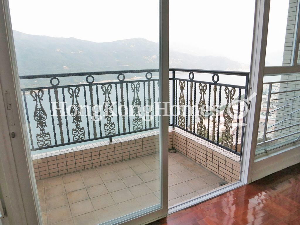 Balcony off Living & Dining Rm