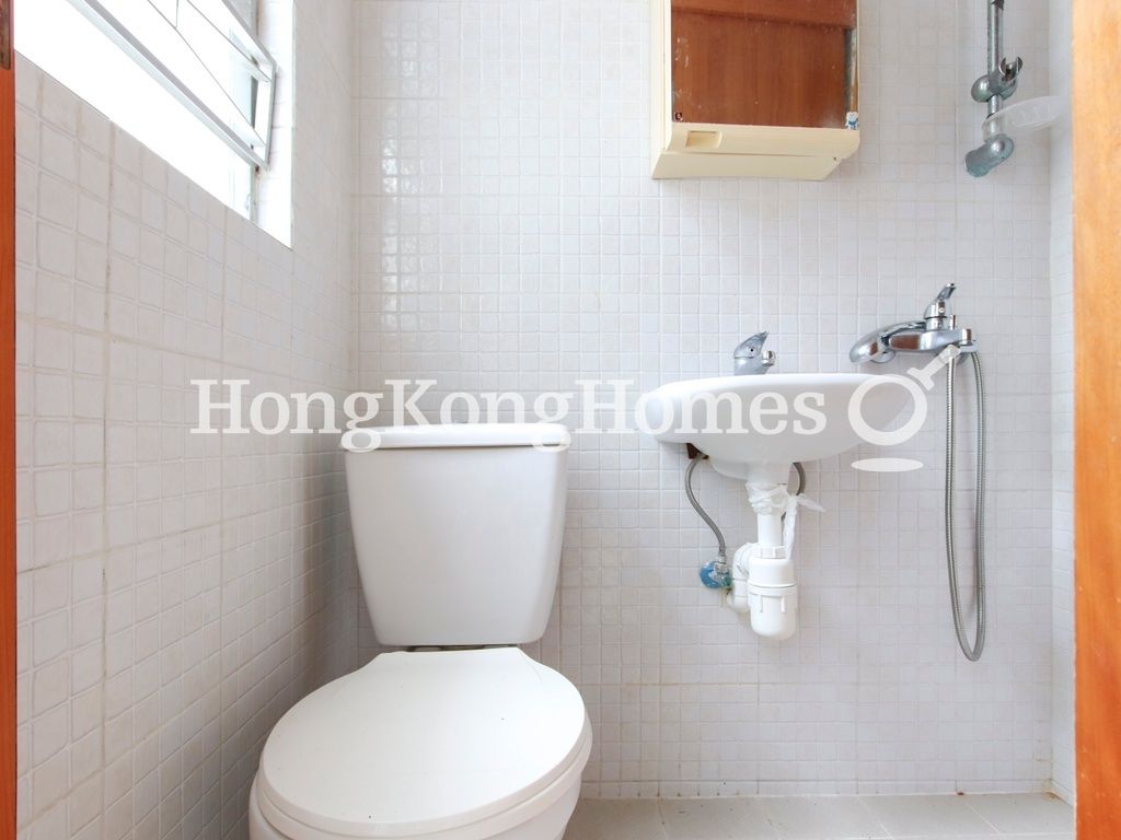 Maid's Washroom