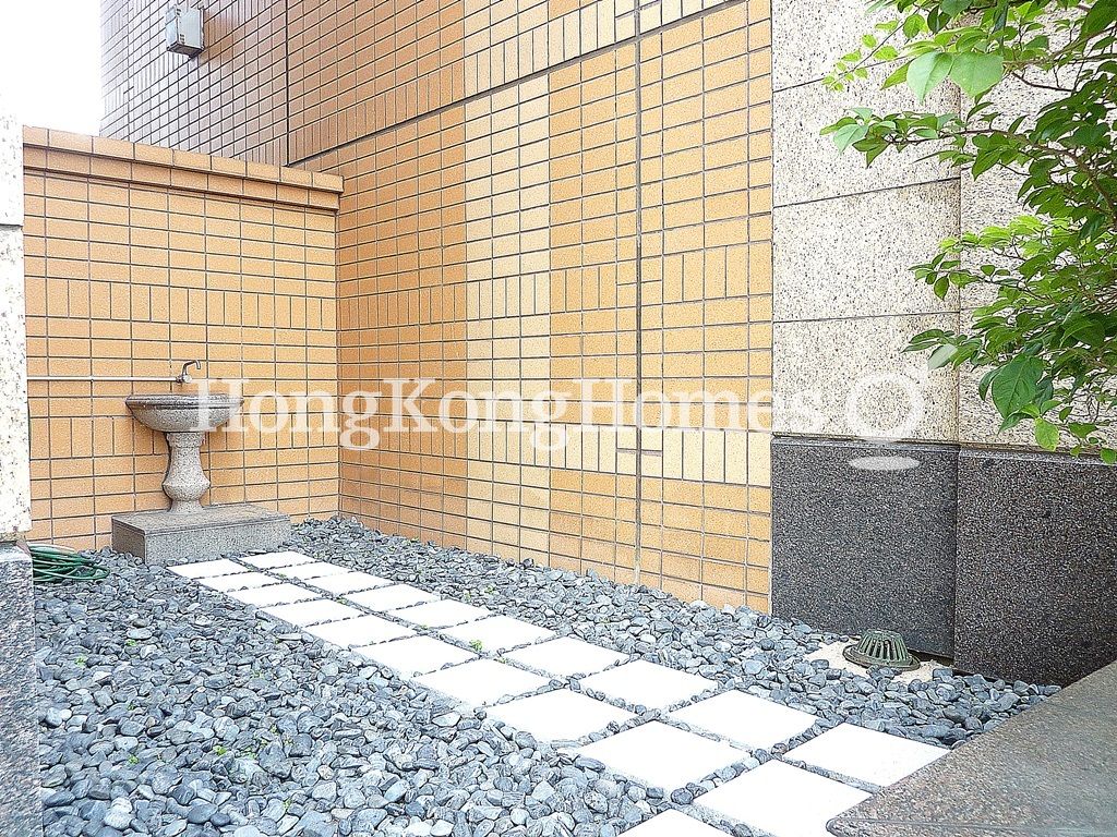 Barbeque Area on Private Terrace