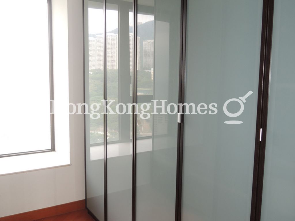 Built-in Wardrobe in Master Bedroom