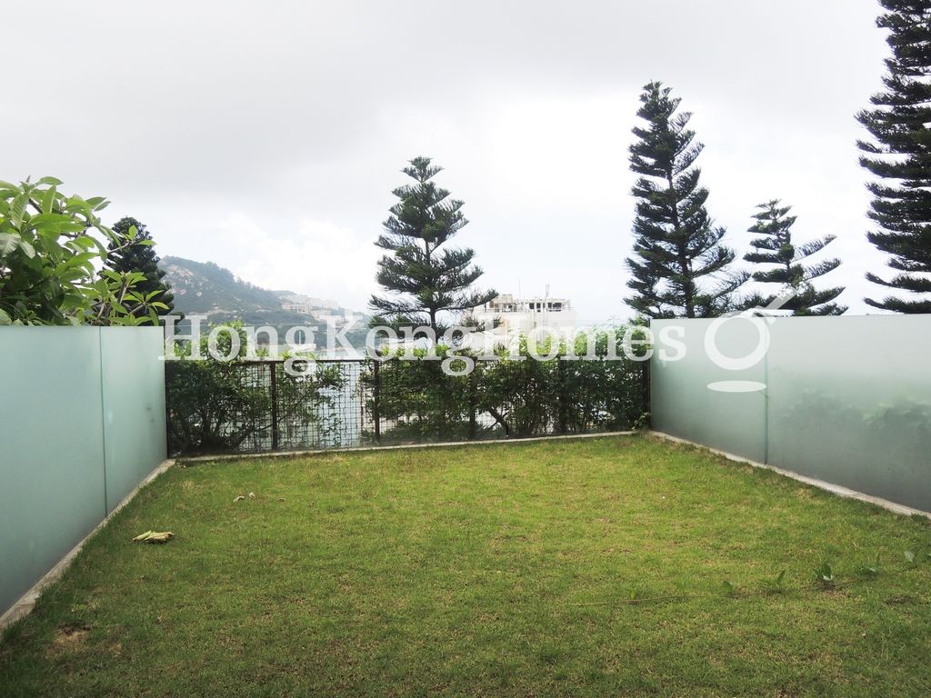 Private Garden off Living Room