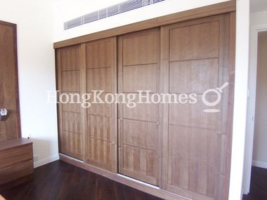 Built-in Wardrobe in Master Bedroom