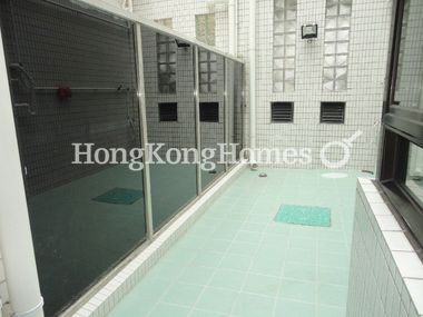 PrivateTerrace off GuestBathrm