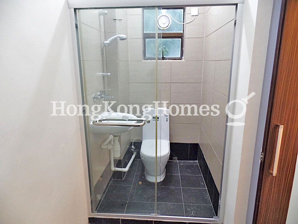 Maid's Bathroom