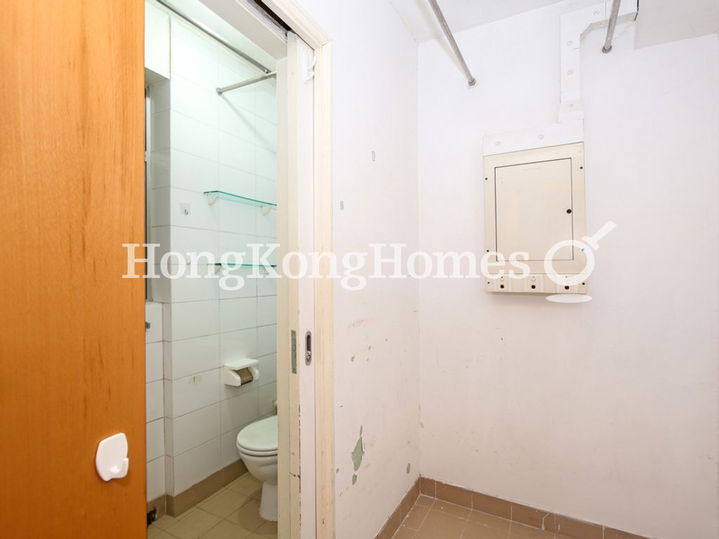 Maid's Room and Washroom