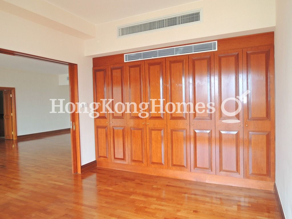 Built-in Wardrobe in Fourth Bedroom