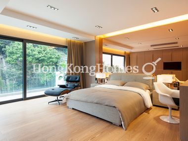 Fourth Ensuite Bedroom