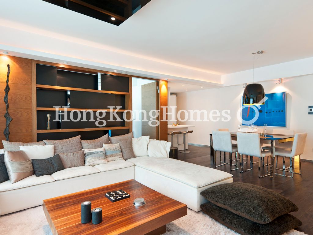 Living and Dining Room