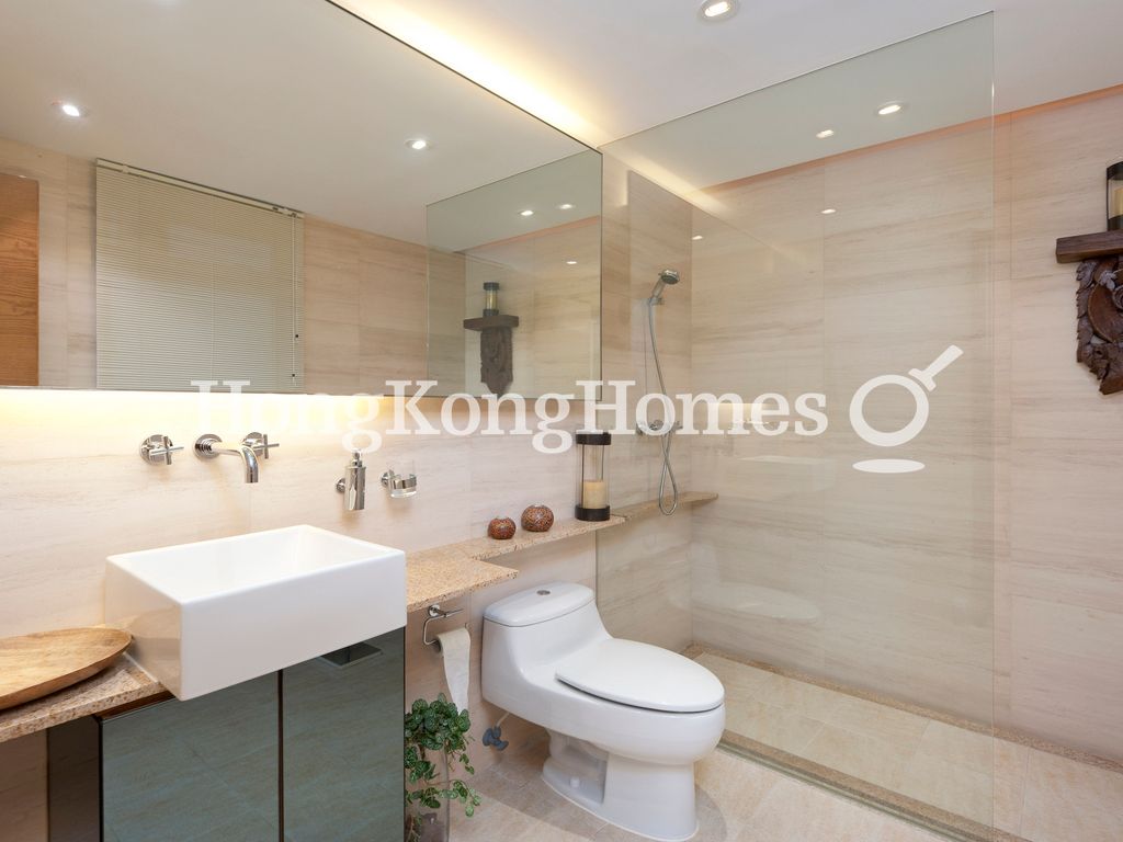 Second Ensuite Bathroom