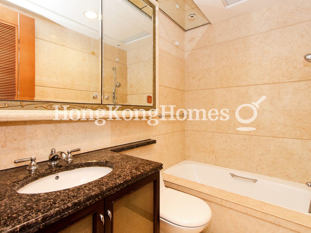 Second Ensuite Bathroom