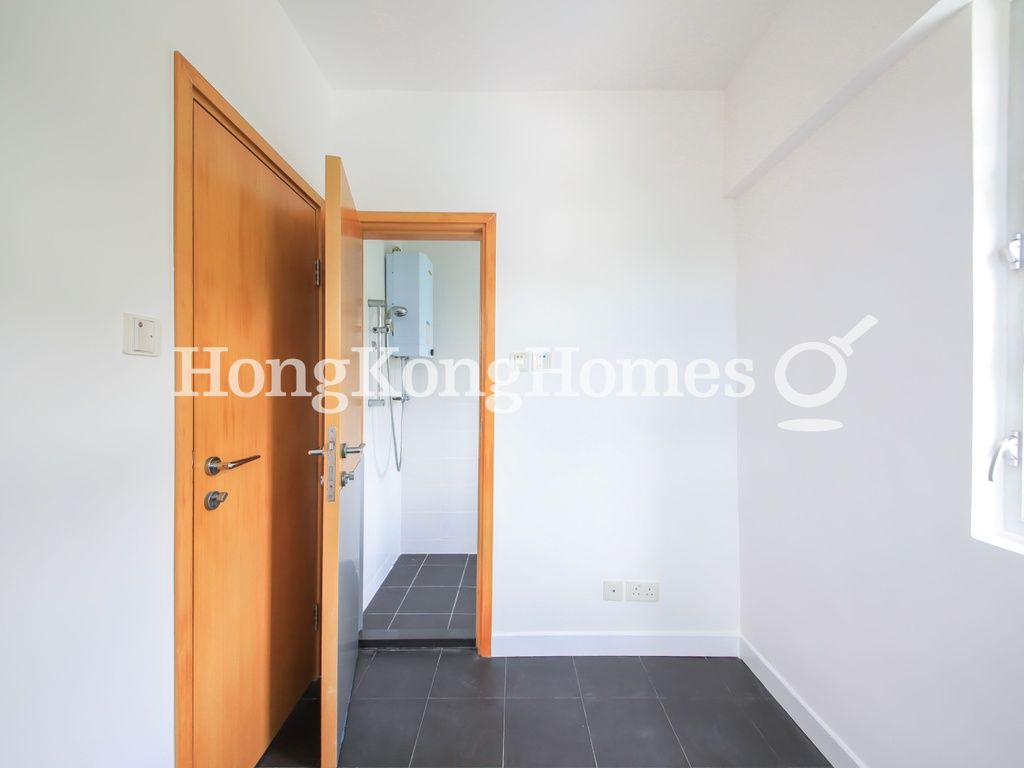 Maid's Room and Washroom