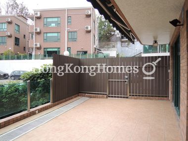 Private Terrace off Living & Dining Room