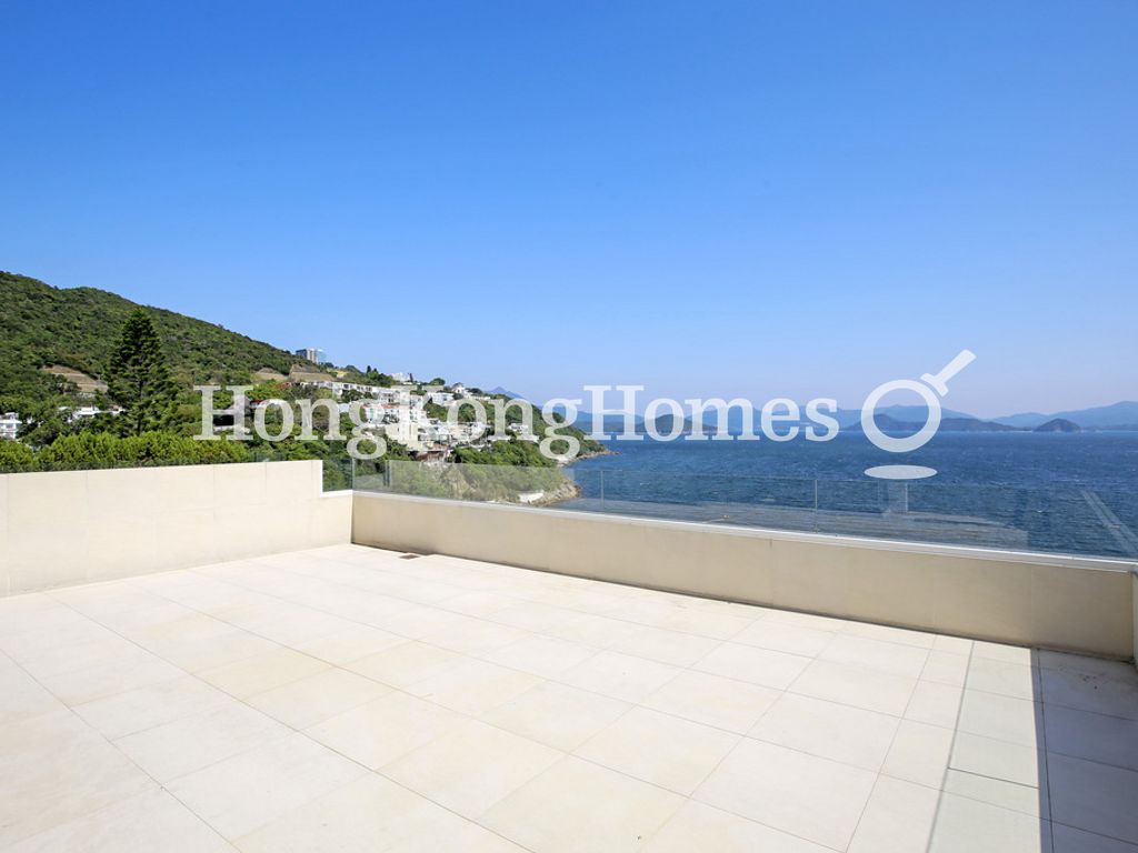 Private Terrace Off Living and Dining Rm