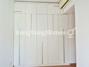 Built-in Wardrobe in Master Bedroom