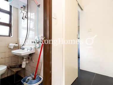 Maid's Room and Washroomm