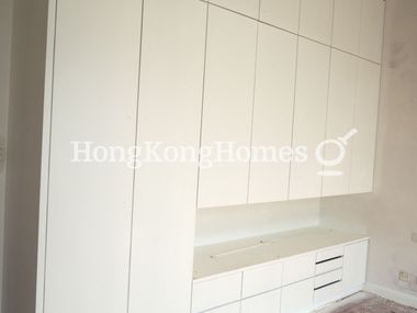 Built-in Wardrobe in Master Bedroom