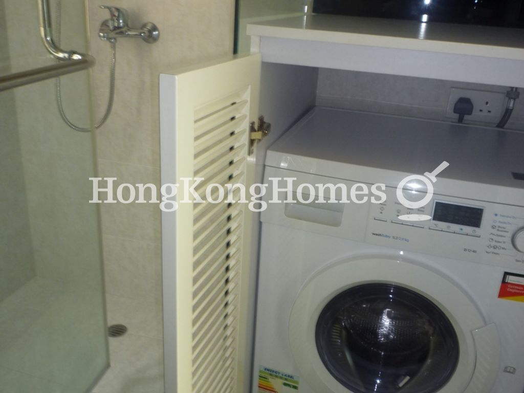 Washer/Dryer in Guest Bathroom