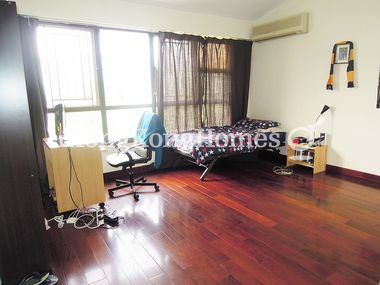 Fourth Ensuite Bedroom