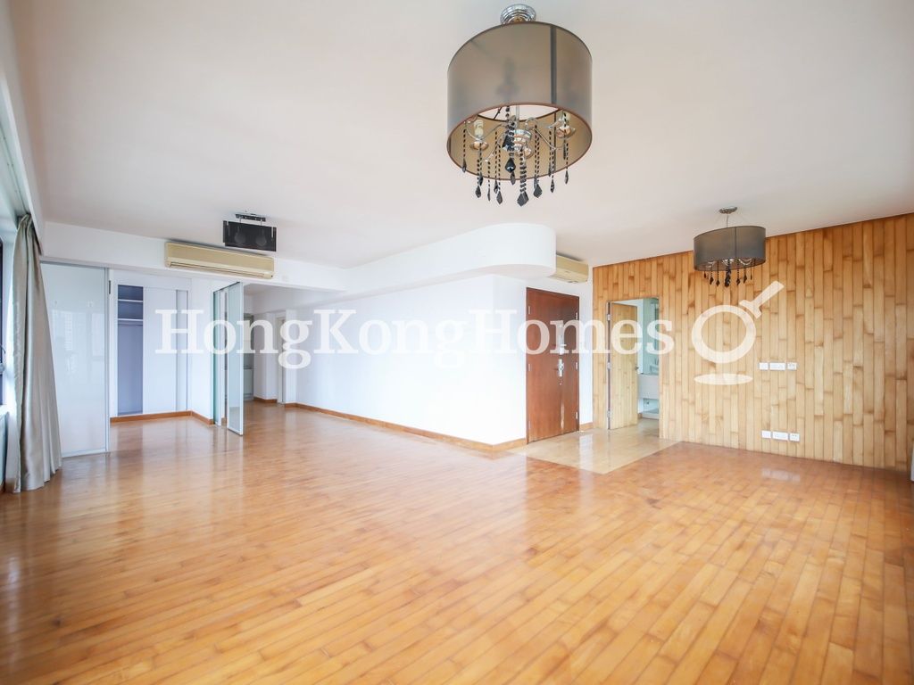 Living and Dining Room