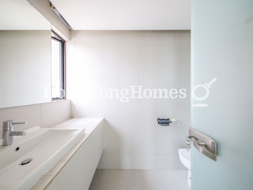 Second Ensuite Bathroom