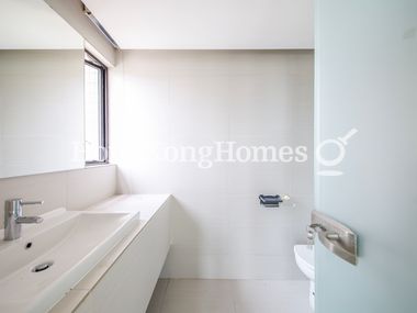 Second Ensuite Bathroom