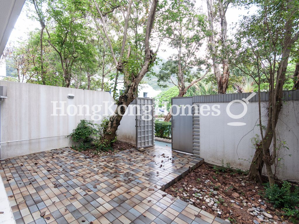 Private Garden off Dining Room