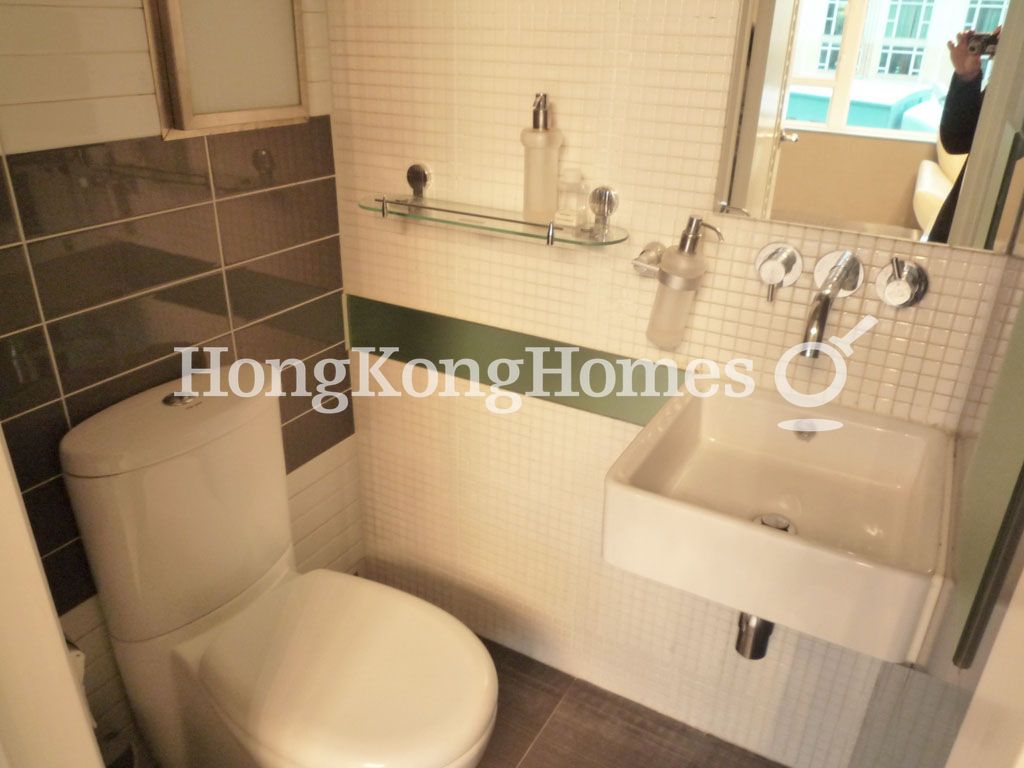 Second Ensuite Bathroom