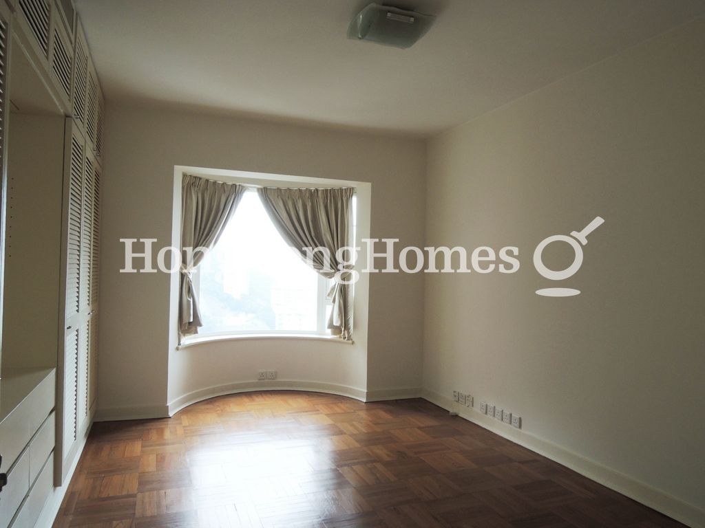 Second Ensuite Bedroom