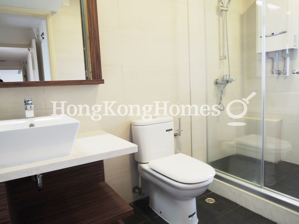 Second Ensuite Bathroom