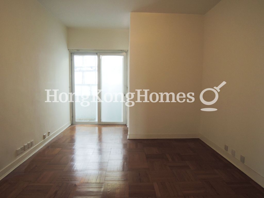 Fourth Ensuite Bedroom