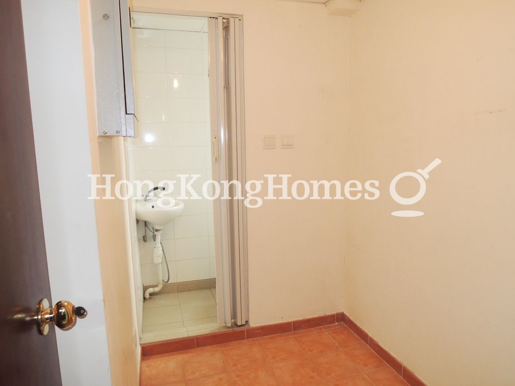 Maid's Room and Bathroom