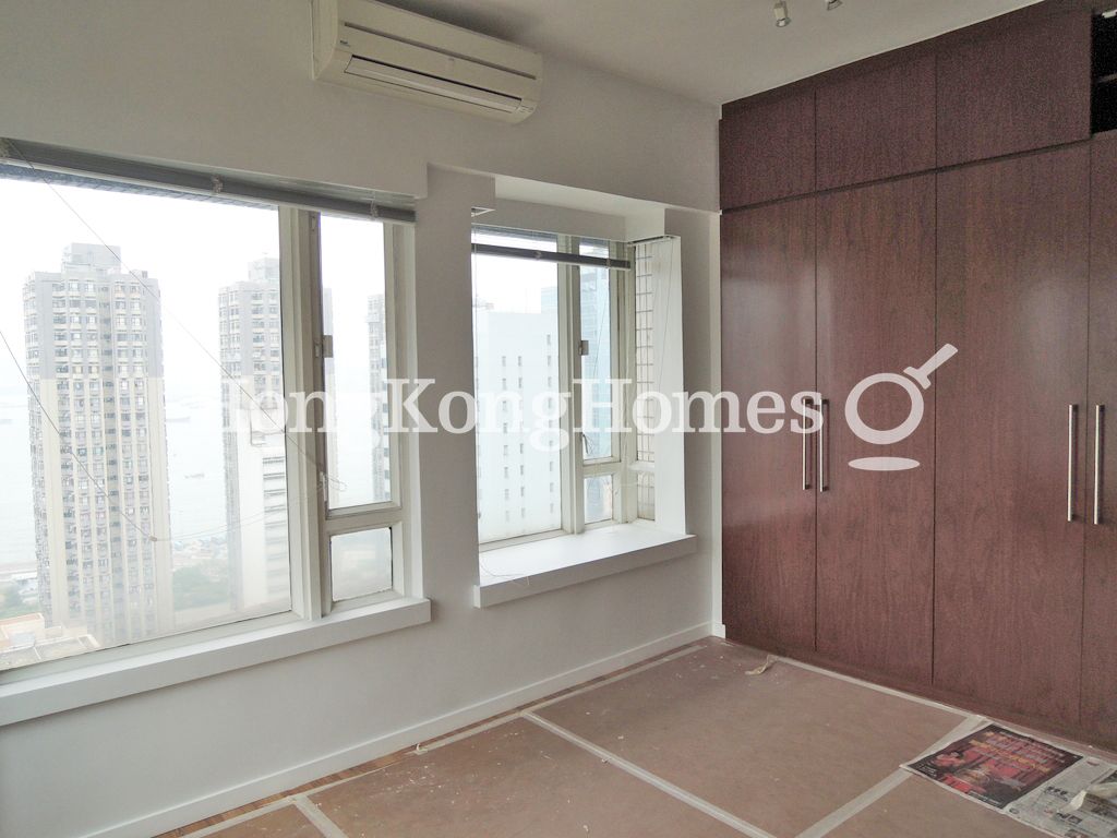 Built-in Wardrobe in Master Bedroom