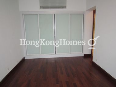Built-in Wardrobe in Master Bedroom