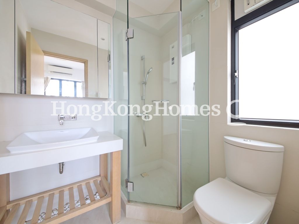 Second Ensuite Bathroom